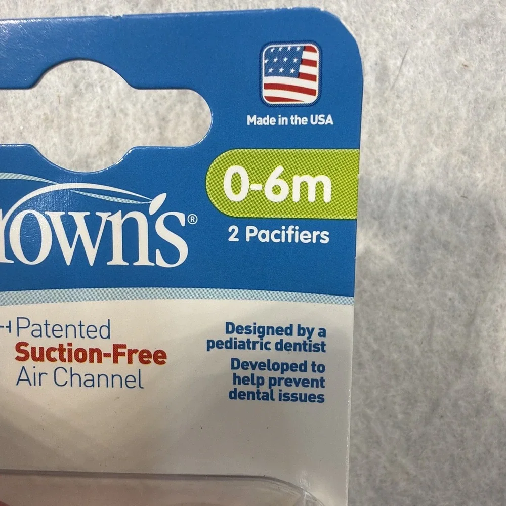 Dr Brown's PreVent Pacifiers 2-Pack 0-6 Months NEW